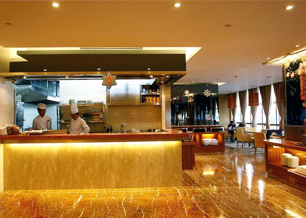 Shenzhen Luohu Railway Station Hotel - Commercial Building Экстерьер фото