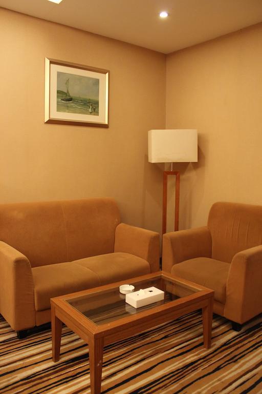 Shenzhen Luohu Railway Station Hotel - Commercial Building Номер фото