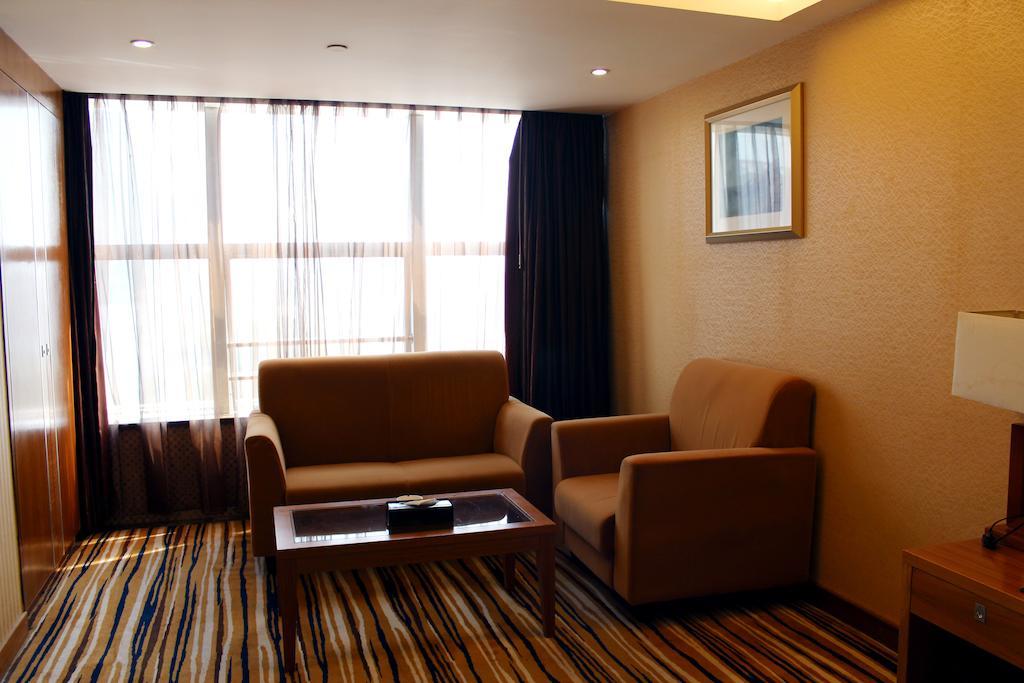 Shenzhen Luohu Railway Station Hotel - Commercial Building Номер фото